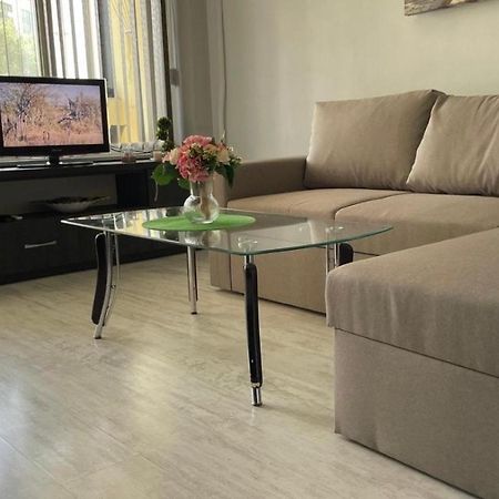 Lotos Apartament Apartamento Burgas Exterior foto