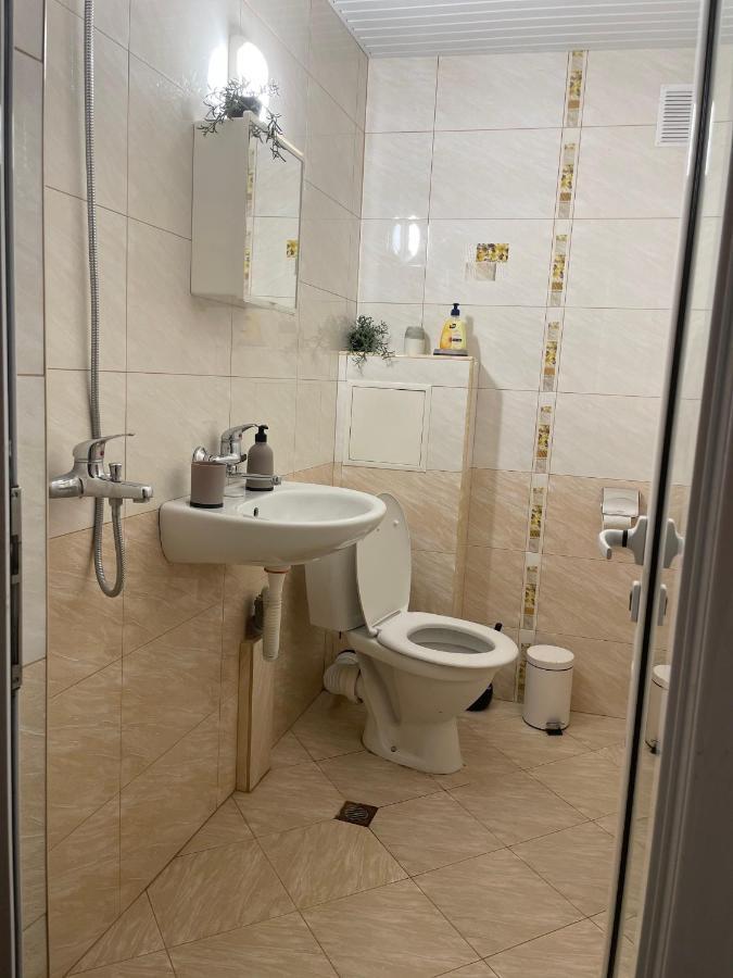 Lotos Apartament Apartamento Burgas Exterior foto